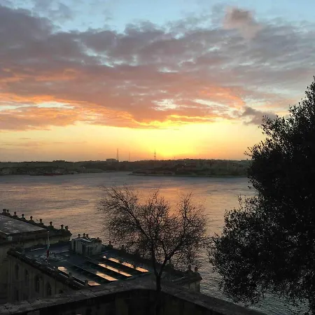 Apartment Grand Harbour Loft Valletta